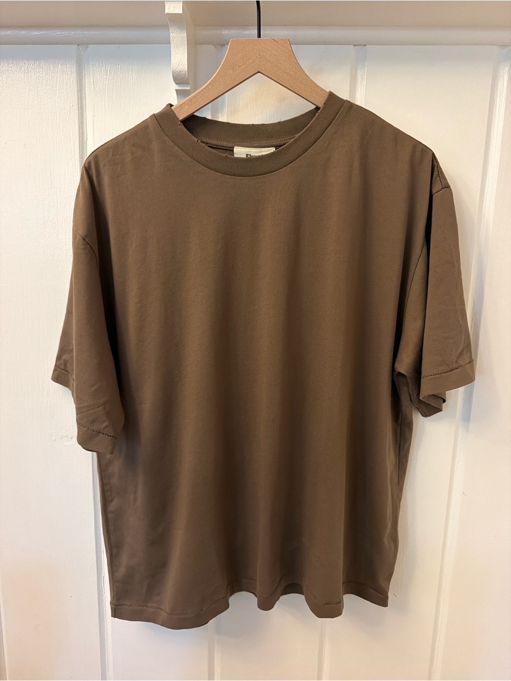 Elwood brown oversized t-shirt in size S
